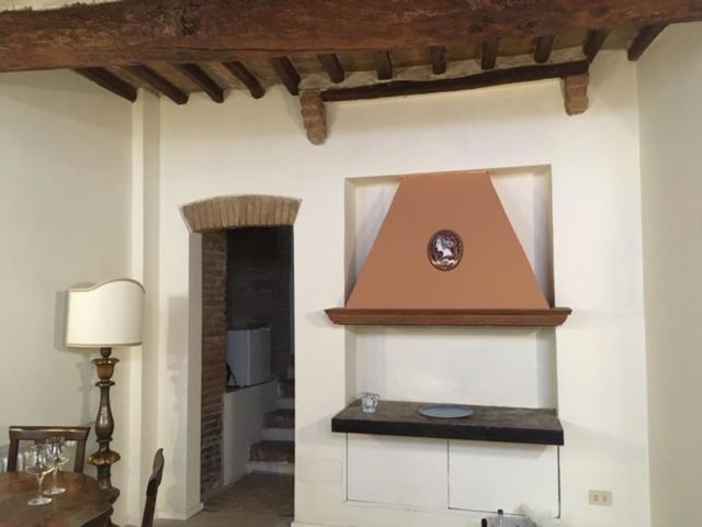 Appartamento L'Arco Romano Foligno Esterno foto